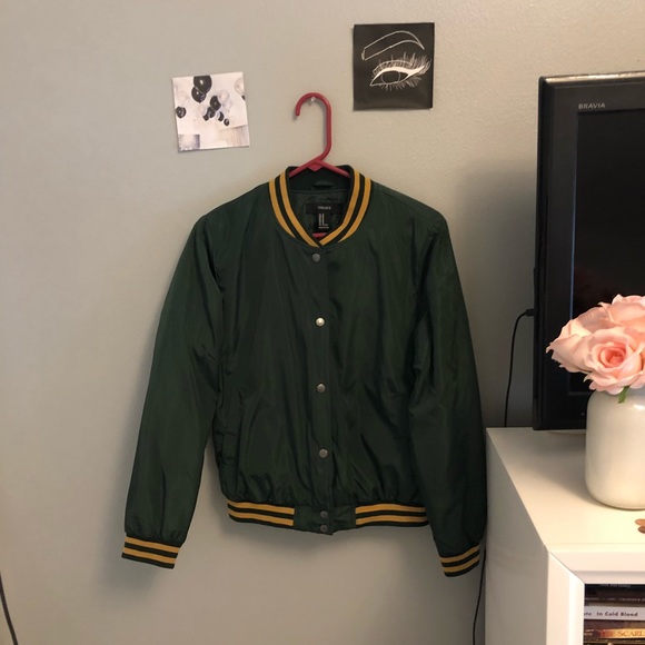 Forever 21 Jackets & Blazers - Forever 21 Bomber Jacket